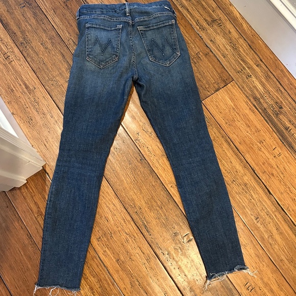 MOTHER The Looker Ankle Fray Girl Crush Jeans Mid Rise Dark Blue Sz 26 $278 - Picture 2 of 6
